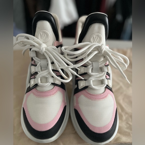 Louis Vuitton Archlight Sneaker - Picture 4 of 7